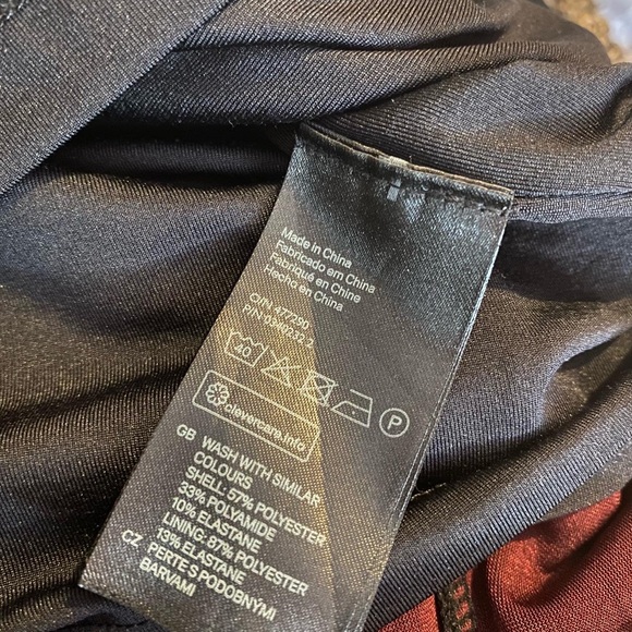 H&M black mini skirt 8 - Picture 4 of 5